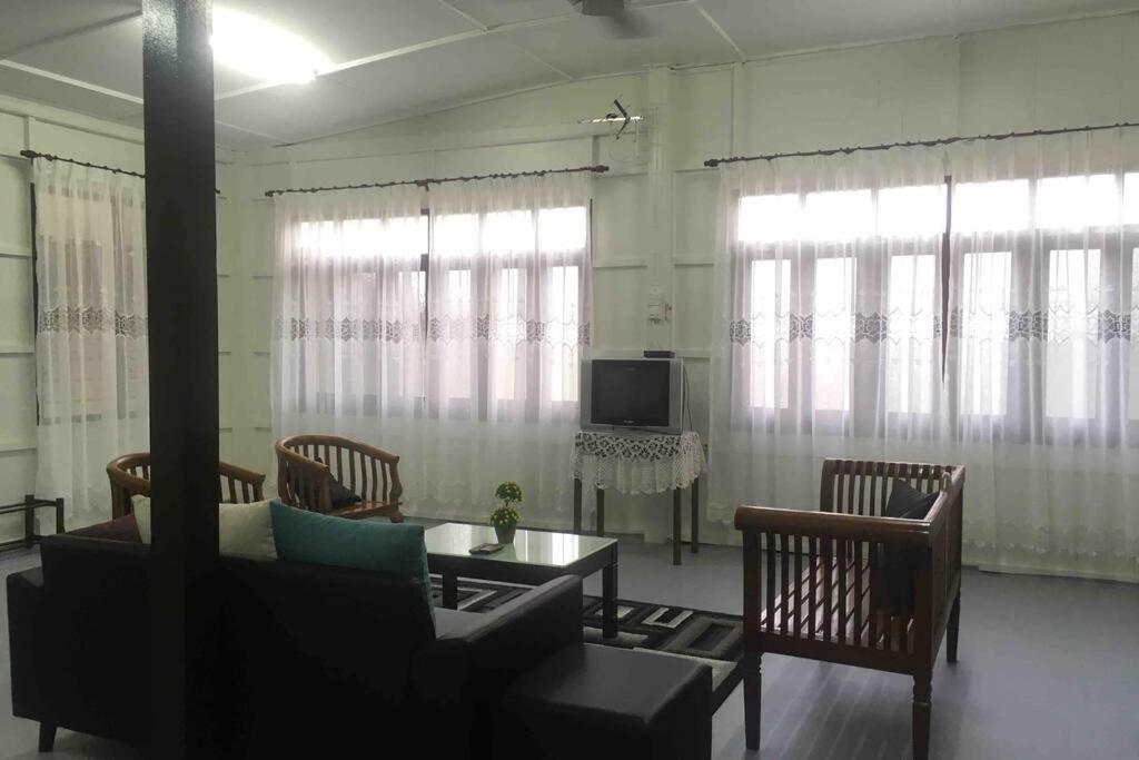De RhuMaa Homestay Kuala Terengganu Luaran gambar